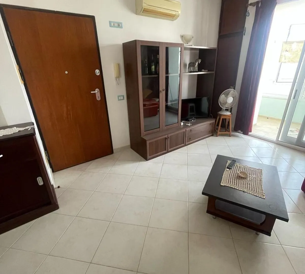 Two Bedroom Apt - 150 meters from the Beach Santa Maria